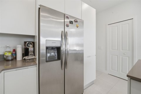 Adosado en venta en Homestead, Florida, 3 dormitorios, 135.45 m2 № 2431977 - foto 16