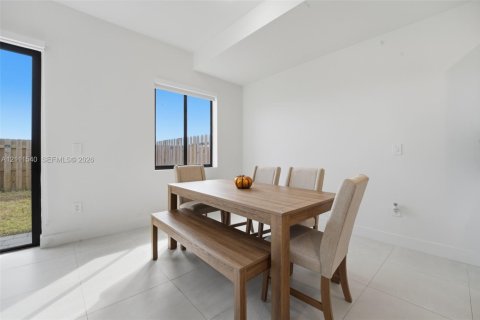 Adosado en venta en Homestead, Florida, 3 dormitorios, 135.45 m2 № 2431977 - foto 6