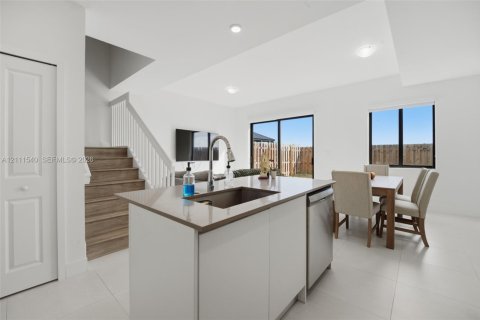 Adosado en venta en Homestead, Florida, 3 dormitorios, 135.45 m2 № 2431977 - foto 11
