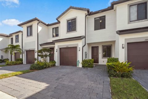 Adosado en venta en Homestead, Florida, 3 dormitorios, 135.45 m2 № 2431977 - foto 3
