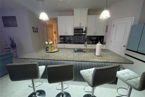 House in Kissimmee, Florida 5 bedrooms, 220.18 sq.m. № 2234745 - photo 18