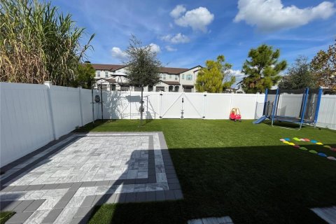 House in Kissimmee, Florida 5 bedrooms, 220.18 sq.m. № 2234745 - photo 10
