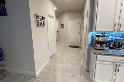 House in Kissimmee, Florida 5 bedrooms, 220.18 sq.m. № 2234745 - photo 27