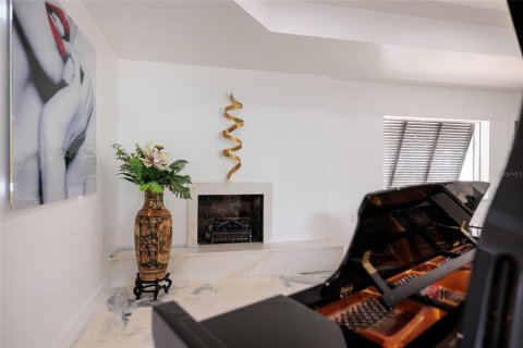 House in Tampa, Florida 3 bedrooms, 233.46 sq.m. № 2166601 - photo 11