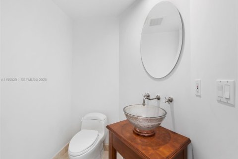 Купить кондоминиум в Форт-Лодердейл, Флорида 2 спальни, 141.4м2, № 2020159 - фото 19