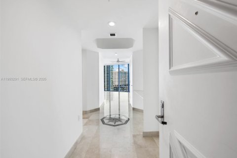 Купить кондоминиум в Форт-Лодердейл, Флорида 2 спальни, 141.4м2, № 2020159 - фото 24