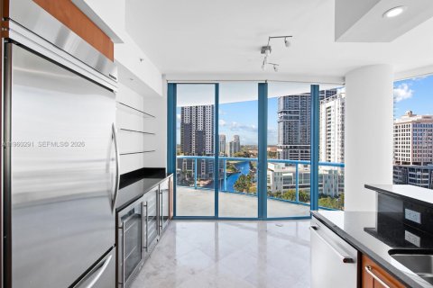 Купить кондоминиум в Форт-Лодердейл, Флорида 2 спальни, 141.4м2, № 2020159 - фото 10