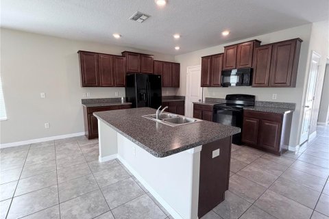 House in Riverview, Florida 5 bedrooms, 269.14 sq.m. № 2097667 - photo 5