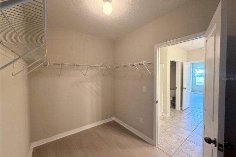 House in Riverview, Florida 5 bedrooms, 269.14 sq.m. № 2097667 - photo 14