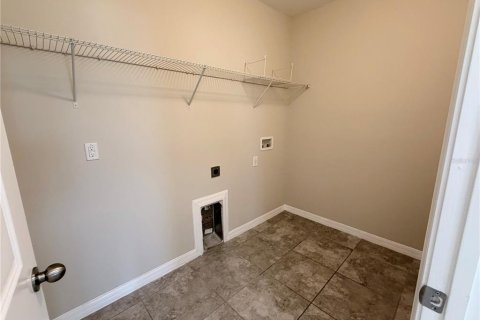 House in Riverview, Florida 5 bedrooms, 269.14 sq.m. № 2097667 - photo 9