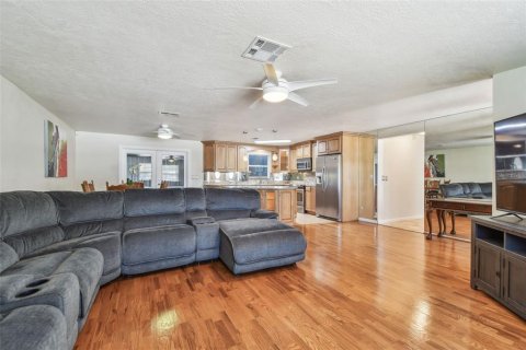 Casa en venta en Largo, Florida, 3 dormitorios, 168.62 m2 № 1793900 - foto 9