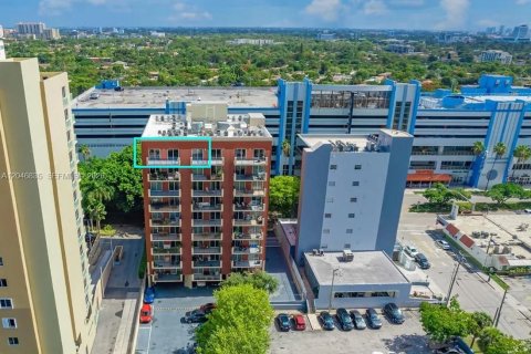 Copropriété à louer à Miami, Floride: 2 chambres, 83.52 m2 № 2186620 - photo 28