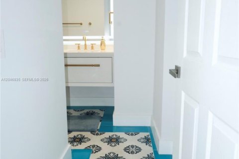Copropriété à louer à Miami, Floride: 2 chambres, 83.52 m2 № 2186620 - photo 17