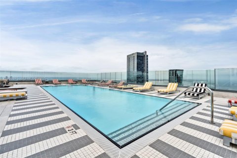 Condo in Miami, Florida, 1 bedroom № 1988371 - photo 15