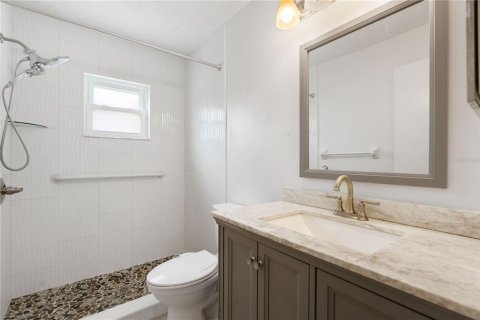 House in New Port Richey, Florida 2 bedrooms, 114.83 sq.m. № 1857637 - photo 14