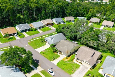House in New Port Richey, Florida 2 bedrooms, 114.83 sq.m. № 1857637 - photo 5