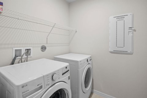 Casa en venta en St. Lucie, Florida, 3 dormitorios, 143.81 m2 № 2190395 - foto 19