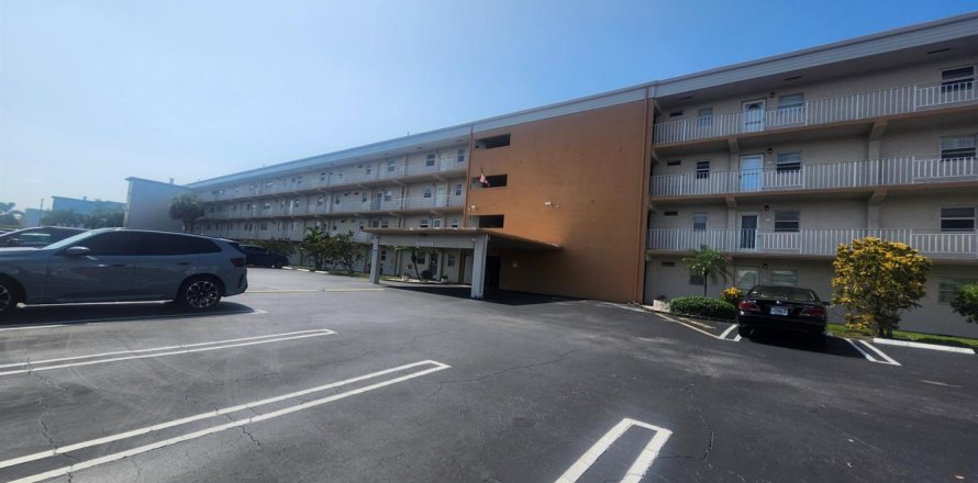 Condo in Boynton Beach, Florida, 1 bedroom № 2189884