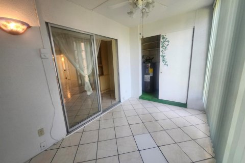Condo in Boynton Beach, Florida, 1 bedroom № 2189884 - photo 3
