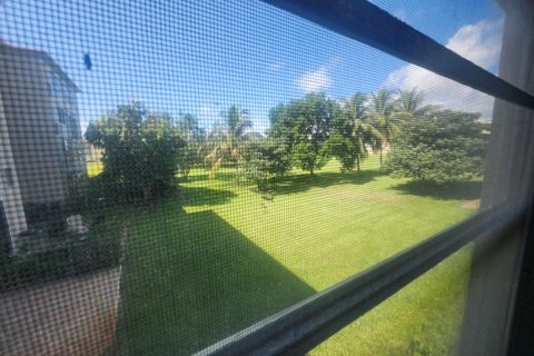 Condo in Boynton Beach, Florida, 1 bedroom № 2189884 - photo 2