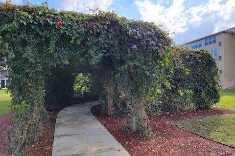 Condo in Boynton Beach, Florida, 1 bedroom № 2189884 - photo 24