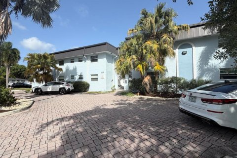 Copropriété à louer à Fort Lauderdale, Floride: 2 chambres, 67.73 m2 № 2251036 - photo 12