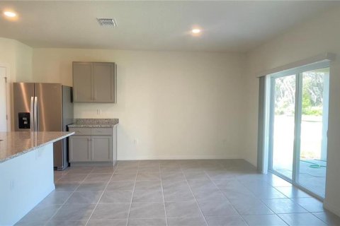 Casa en alquiler en Davenport, Florida, 4 dormitorios, 169.83 m2 № 1773311 - foto 4