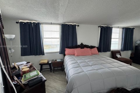 Купить кондоминиум в Майами, Флорида 3 спальни, 91.97м2, № 1988319 - фото 13