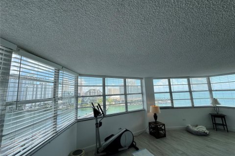 Купить кондоминиум в Майами, Флорида 3 спальни, 91.97м2, № 1988319 - фото 7