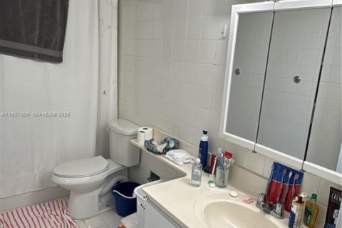 Купить кондоминиум в Майами, Флорида 3 спальни, 91.97м2, № 1988319 - фото 4