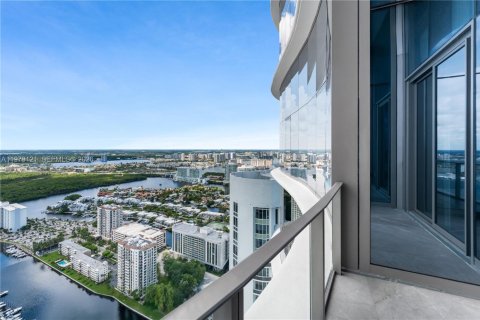 Copropriété à louer à Sunny Isles Beach, Floride: 3 chambres, 201.97 m2 № 2079967 - photo 28