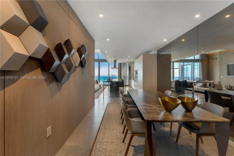 Copropriété à louer à Sunny Isles Beach, Floride: 3 chambres, 201.97 m2 № 2079967 - photo 9