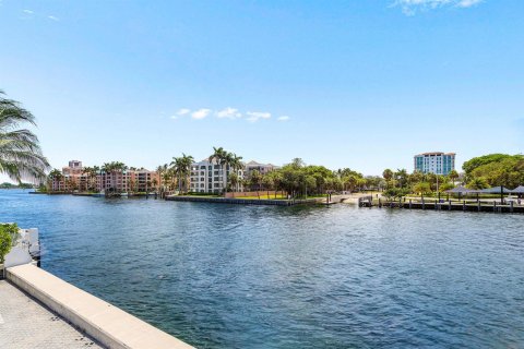 Condo in Boca Raton, Florida, 1 bedroom  № 2251041 - photo 27