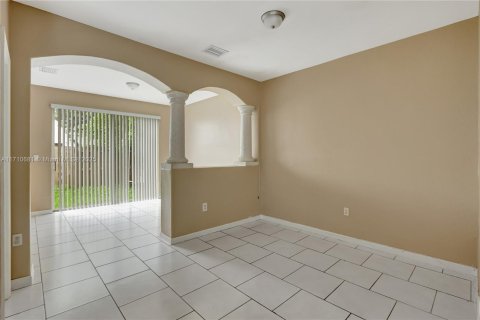 Condo in Homestead, Florida, 3 bedrooms  № 1786490 - photo 6