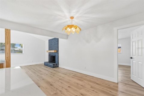 Casa en venta en Saint Petersburg, Florida, 4 dormitorios, 161.65 m2 № 2101635 - foto 22