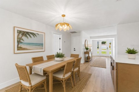 Casa en venta en Saint Petersburg, Florida, 4 dormitorios, 161.65 m2 № 2101635 - foto 21