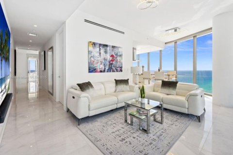 Copropriété à louer à Sunny Isles Beach, Floride: 4 chambres, 297.66 m2 № 1848761 - photo 15