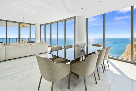 Copropriété à louer à Sunny Isles Beach, Floride: 4 chambres, 297.66 m2 № 1848761 - photo 8