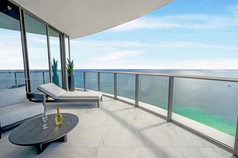 Copropriété à louer à Sunny Isles Beach, Floride: 4 chambres, 297.66 m2 № 1848761 - photo 6