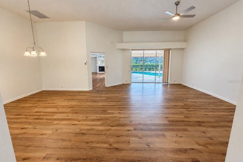 Villa ou maison à louer à Sarasota, Floride: 4 chambres, 267.74 m2 № 2412570 - photo 4
