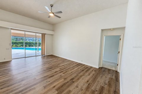 Villa ou maison à louer à Sarasota, Floride: 4 chambres, 267.74 m2 № 2412570 - photo 11