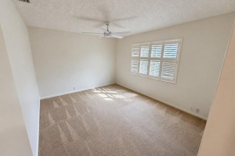 Villa ou maison à louer à Sarasota, Floride: 4 chambres, 267.74 m2 № 2412570 - photo 16