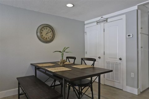 Casa en alquiler en Bradenton, Florida, 1 dormitorio, 25.64 m2 № 2298740 - foto 8