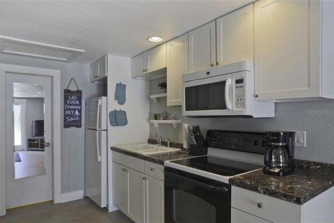 Casa en alquiler en Bradenton, Florida, 1 dormitorio, 25.64 m2 № 2298740 - foto 10