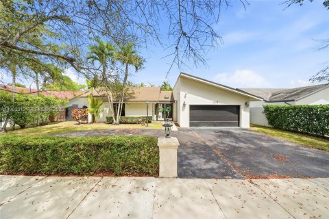 Villa ou maison à Miami, Floride 3 chambres, 166.3 m2 № 2050017