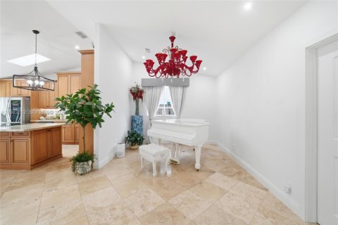 Villa ou maison à vendre à Miami, Floride: 3 chambres, 166.3 m2 № 2050017 - photo 18