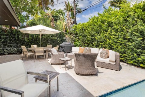 House in Key Biscayne, Florida 5 bedrooms, 225.66 sq.m. № 1890412 - photo 27