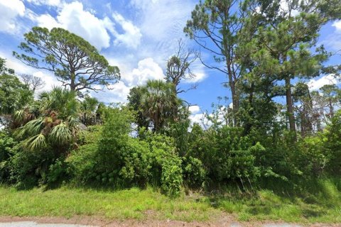 Terreno en Port Charlotte, Florida № 2223910