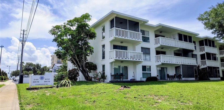 Condo à Belleair Bluffs, Floride, 1 chambre  № 2385974