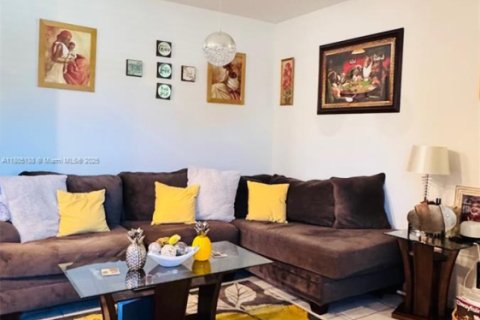 Townhouse in Miami, Florida 3 bedrooms, 122.63 sq.m. № 1739799 - photo 3